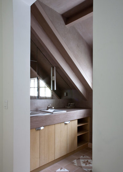 Rustic Bathroom by Olivier Chabaud Architecte - Paris & Luberon