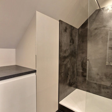 Rénovation d'une salle de bain et d'une salle de douche dans une maison à Poissy
