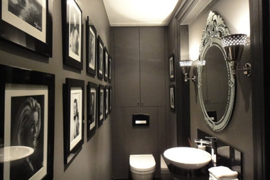 パリにあるトランジショナルスタイルのおしゃれな浴室の写真