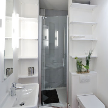 salle d'eau avec toilettes