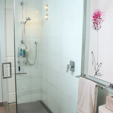 Salle de bain avec douche italienne - Bathroom with italian shower
