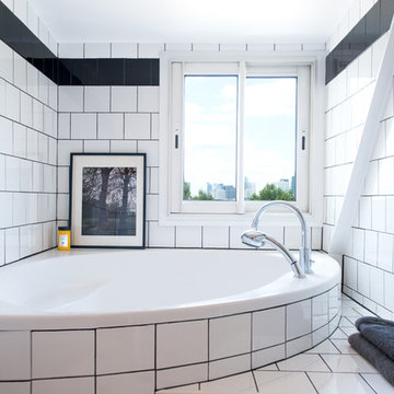 Salle de bain classique chic dans un appartement Paris 16ème