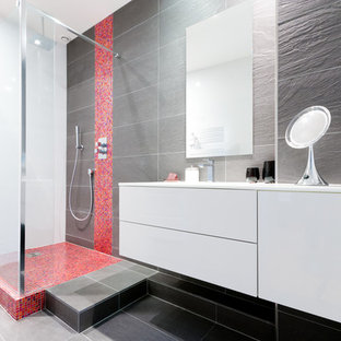 75+ Bäder mit Schieferfliesen und Glaswaschbecken/Glaswaschtisch Ideen