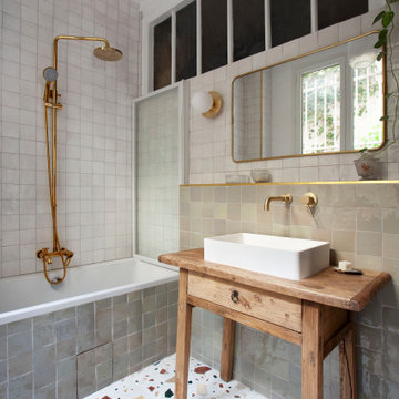une salle de bains nature et pourtant so chic