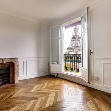 Appartement parisien avec vue sur la Tour Eiffel
