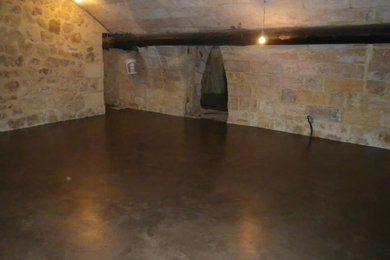 Photo of a contemporary games room in Bordeaux.