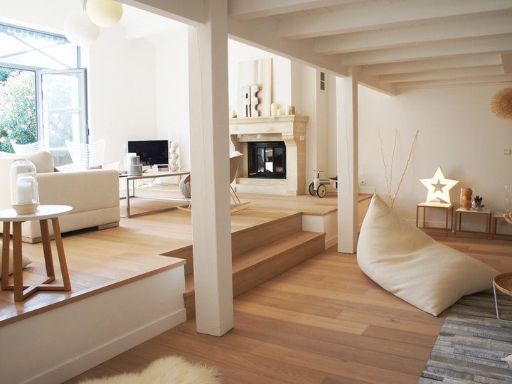 Open - Contemporary Family Room