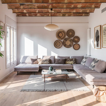 Family Home, Plaza Molina
