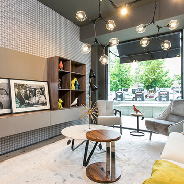 Salón con muebles de diseño en Barcelona