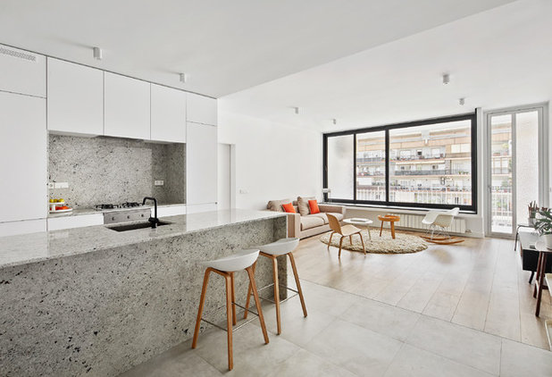 Contemporary Living Room by Raúl Sánchez Architects