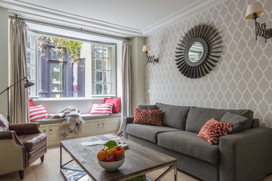 Living room - living room idea in Paris