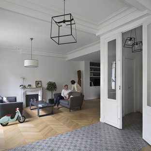 Idée de décoration pour un salon minimaliste.