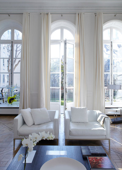 Contemporary Living Room by Bismut & Bismut Architectes