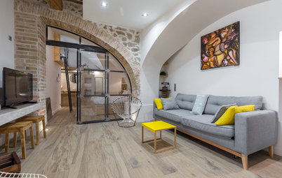 Houzz Tour: Arches, Beams and Stones Create a Unique Home