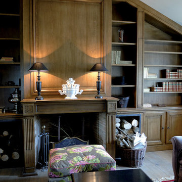 Luxury Art deco - Fireplace and library