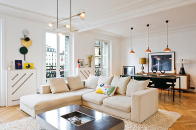 Design ideas for a living room in Paris.