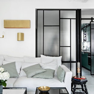 Inspiration pour un grand salon design ouvert avec un sol en bois peint, un mur blanc, une salle de réception, aucune cheminée et aucun téléviseur.