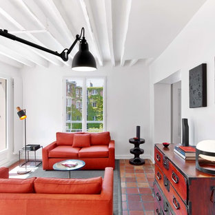 Inspiration pour un salon design de taille moyenne et fermé avec une salle de réception, un mur blanc, un sol en carreau de terre cuite, aucune cheminée et aucun téléviseur.