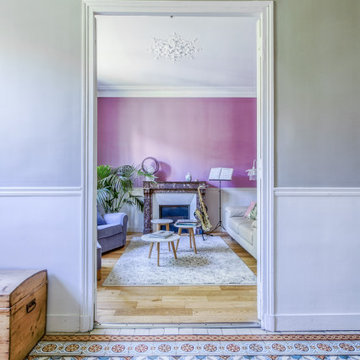 Un salon cosy dans une belle maison ancienne à Saint -Maur