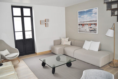Design ideas for a coastal living room in Nantes.
