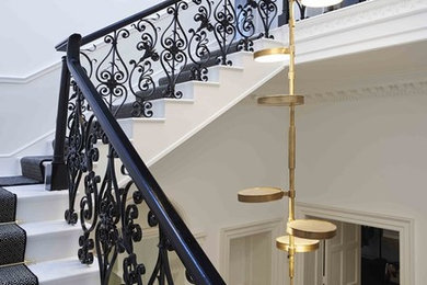 Geräumige Klassische Treppe in London
