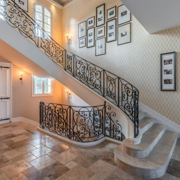 Villa in Cannes - Entrance, stairs