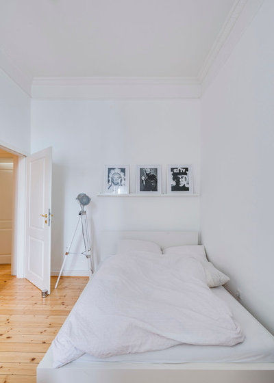 Skandinavisch Schlafzimmer by Sven Fennema Fotografie