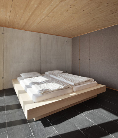 Moderno Camera da Letto by Yonder – Architektur und Design