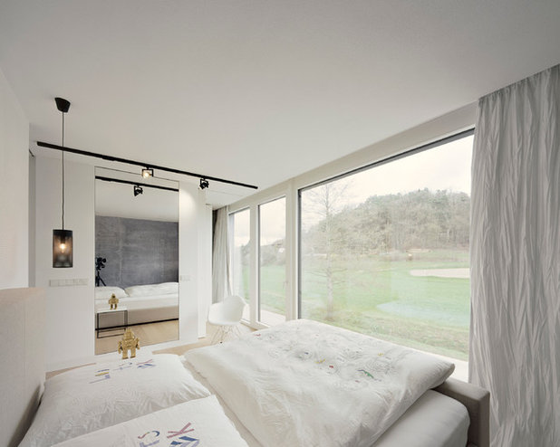 Minimalistisch Schlafzimmer by KPT Architekten