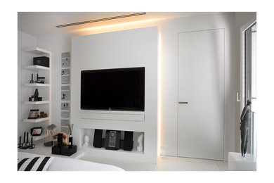 ドレスデンにあるコンテンポラリースタイルのおしゃれな寝室 (白い壁) のレイアウト