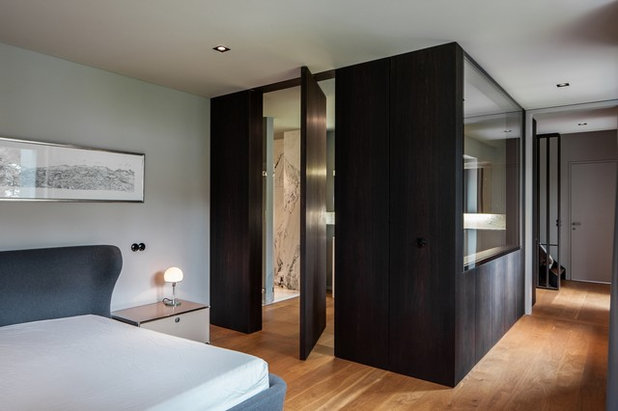 Contemporary Bedroom by Gnädinger Architekten