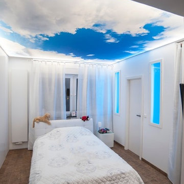 Schlafzimmer mit bewegender Himmeldecke