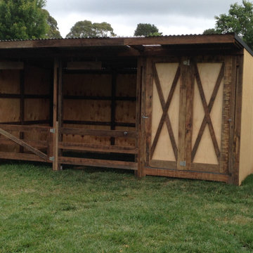 Donkey Stables and matching Dog Kennel