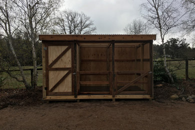 Donkey Stables and matching Dog Kennel