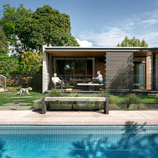 Inspiration for a midcentury detached shed and granny flat in Melbourne.
