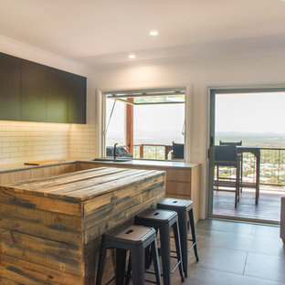 Mid-sized contemporary attached granny flat in Sunshine Coast.