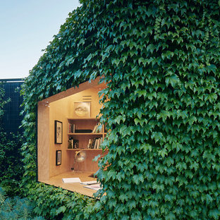 Photo of a contemporary detached studio in Melbourne.