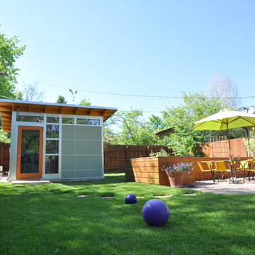 A Modern Backyard Home Office