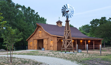 Farmhouse Style: Windmill Power Comes Around Again