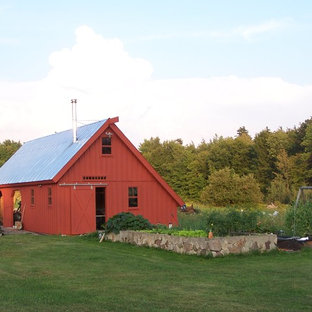 Barn - cottage barn idea in Burlington