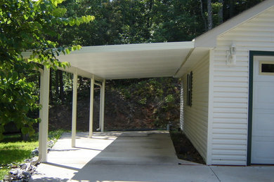 Inspiration for a timeless shed remodel in Atlanta