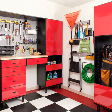 Classic Checkerboard Theme Garage with RaceDeck flooring