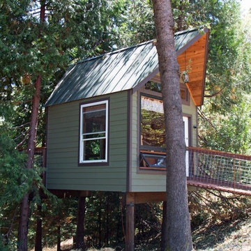 custom tree house