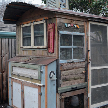 Dallas, TX: Greenman / Curvan Chicken Coop