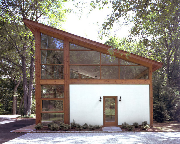 Contemporary Granny Flat or Shed by Eisner Design LLC