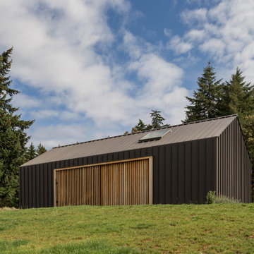 Elk Valley Tractor Shed