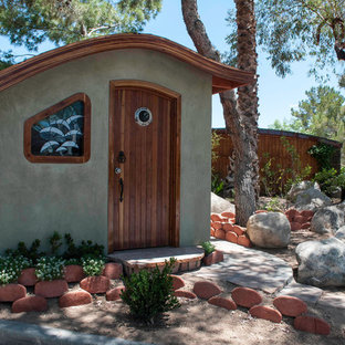 Photo of an arts and crafts detached garden shed in Los Angeles.