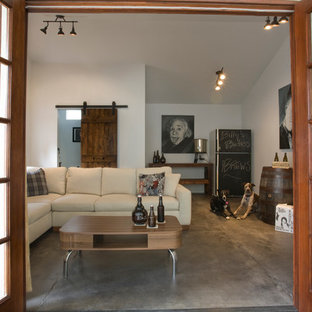 Small urban detached studio / workshop shed photo in Los Angeles