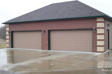 Garage photo in Wichita