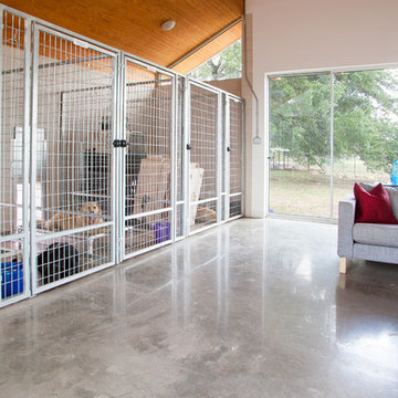 Hoffmanresidence-Kennelinside.jpg